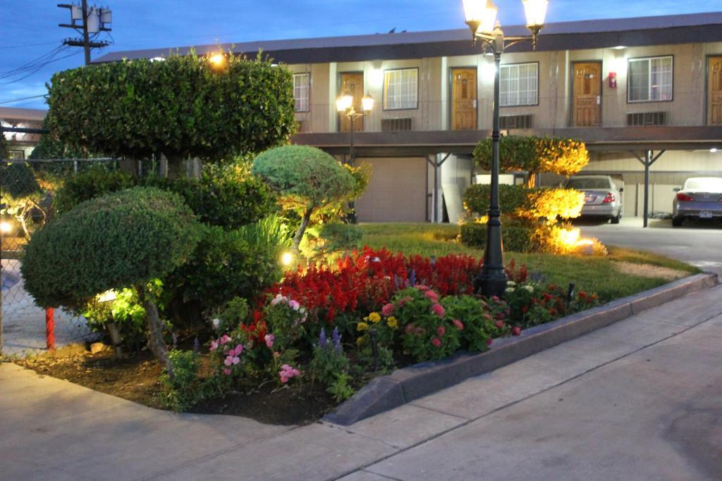 Garden View Inn Fresno Kültér fotó